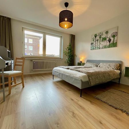 Purple Kitchen - Apartment Mit Grosser Wohnkueche เบรเมอร์ฮาเฟิน ภายนอก รูปภาพ